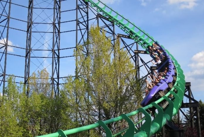 Top 11 Fastest Roller Coasters in The US (2022) - 10Largest